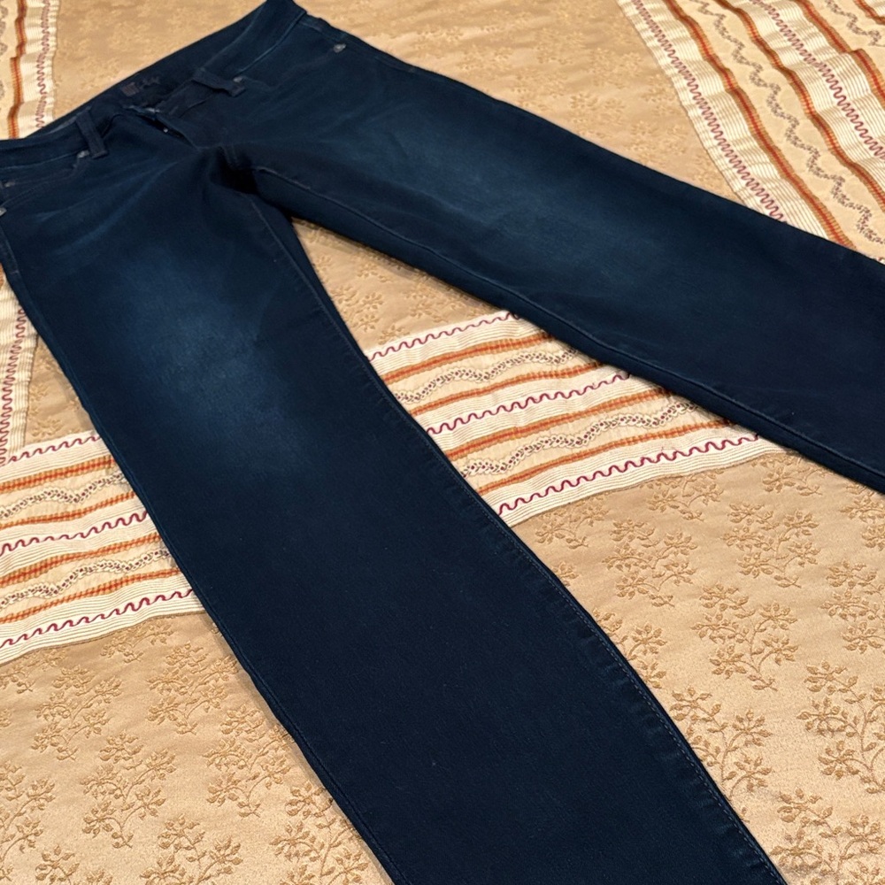 NWOT KUT from the Kloth Midnight Blue Skinny Jeans,
“Diana Skinny, Size 0